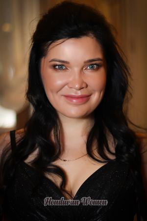 196132 - Dilyara Age: 43 - Ukraine