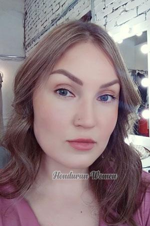 208845 - Svetlana Age: 36 - Russia