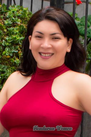 212060 - Dayana Age: 31 - Peru