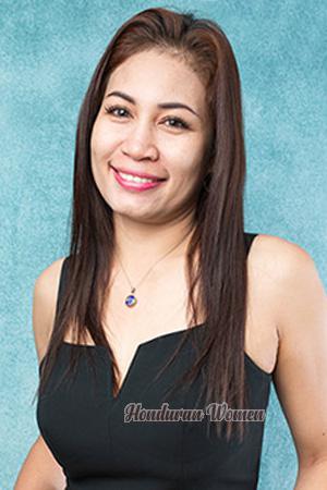 216397 - Tassanee (Meow) Age: 41 - Thailand